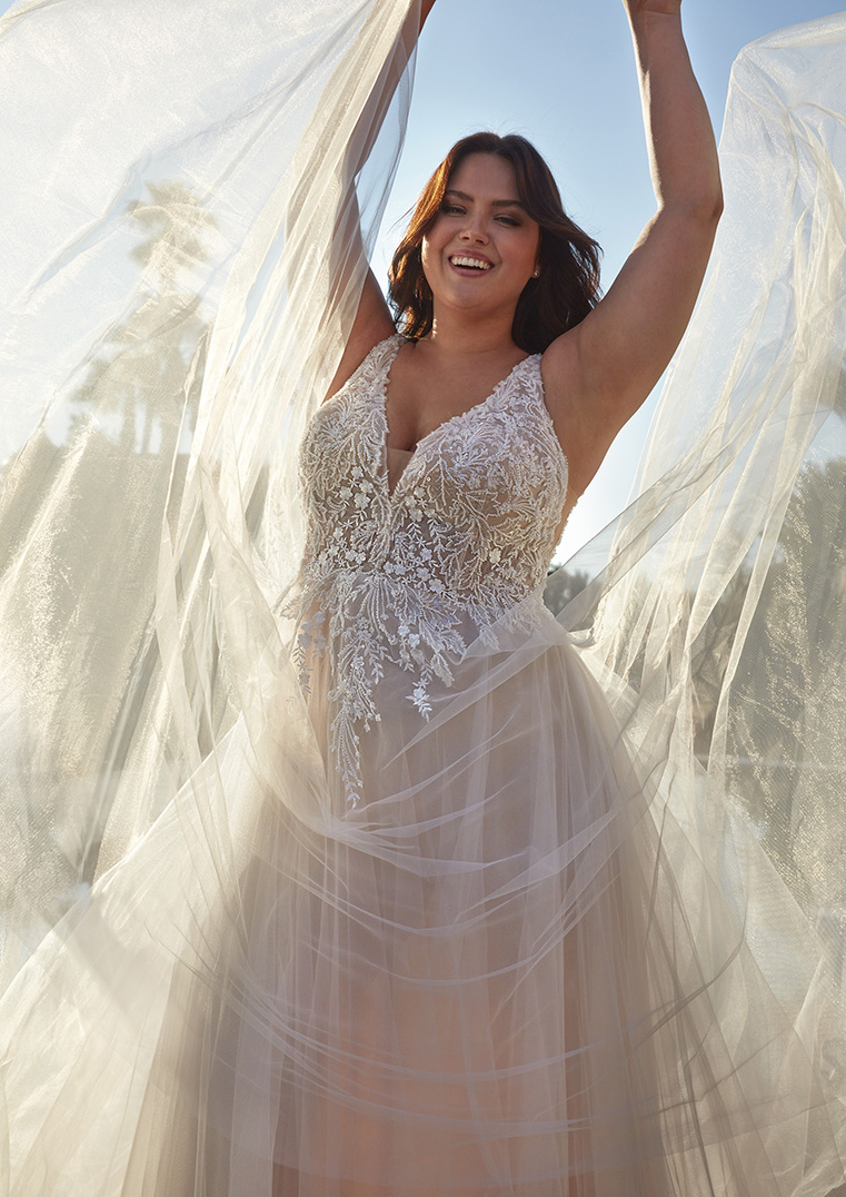 dlouhe-bile-saty-nevesta-svatba-pronovias-CRIMSON-4